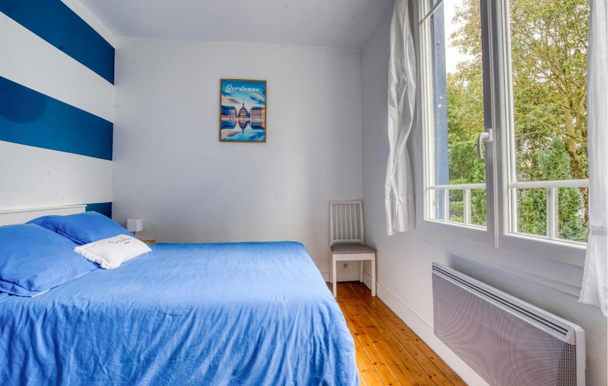 2 Bedroom Awesome In Hébergement de vacances Royan